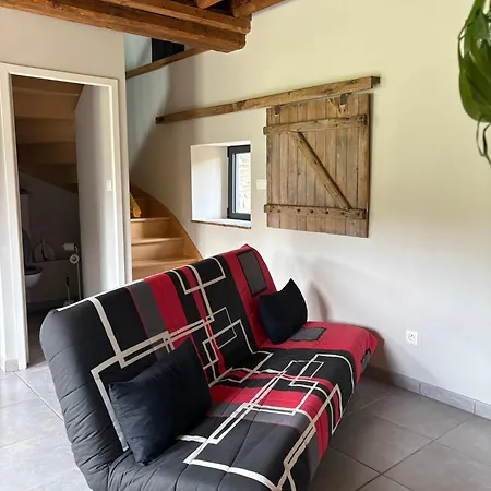 La Grange De La Vallee Holiday home Hamars