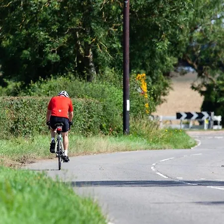 La Grange De La Vallee * Hamars