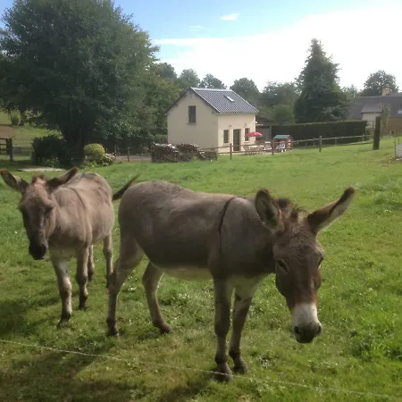 La Grange De La Vallee Holiday home Hamars
